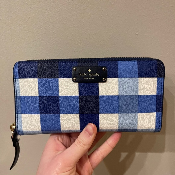 Kate Spade Wallet - Picture 1 of 3